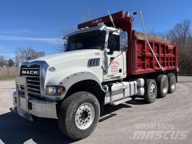 Mack GU714 Camiões basculantes