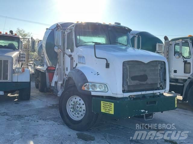 Mack GU813 Outros Camiões