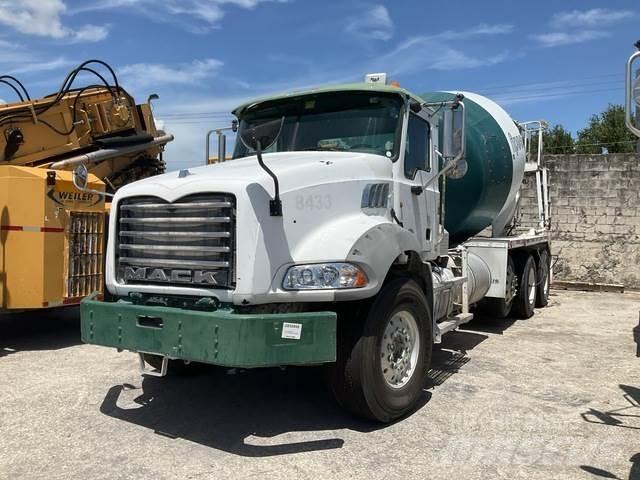 Mack GU813 Outros Camiões