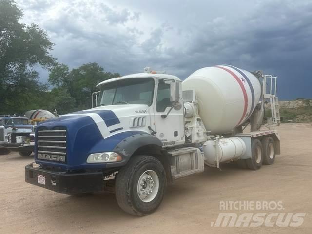 Mack GU813 Outros Camiões