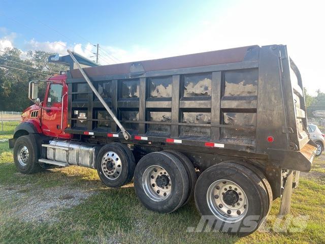 Mack GU813 Camiões basculantes