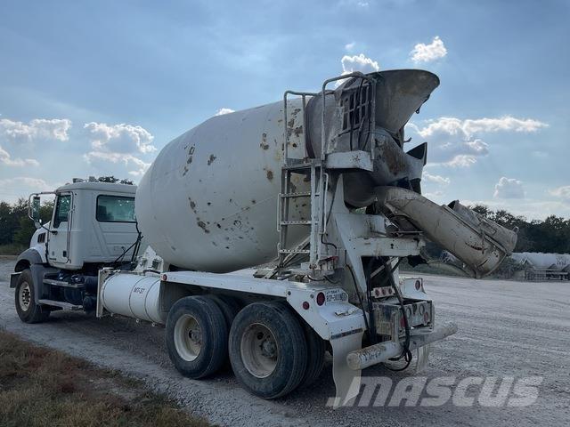 Mack GU813 Outros Camiões