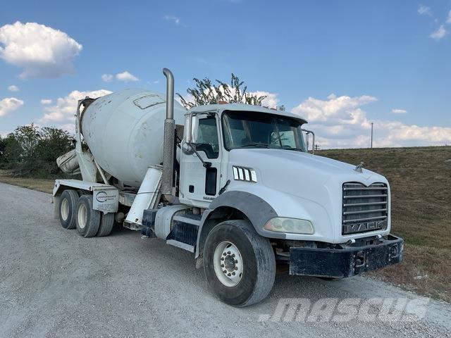 Mack GU813 Outros Camiões