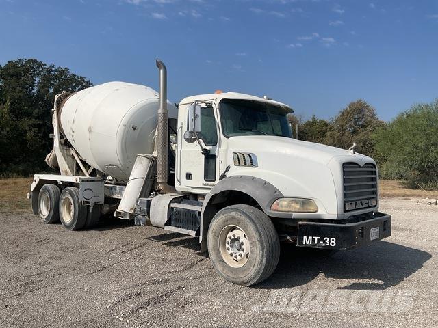 Mack GU813 Outros Camiões