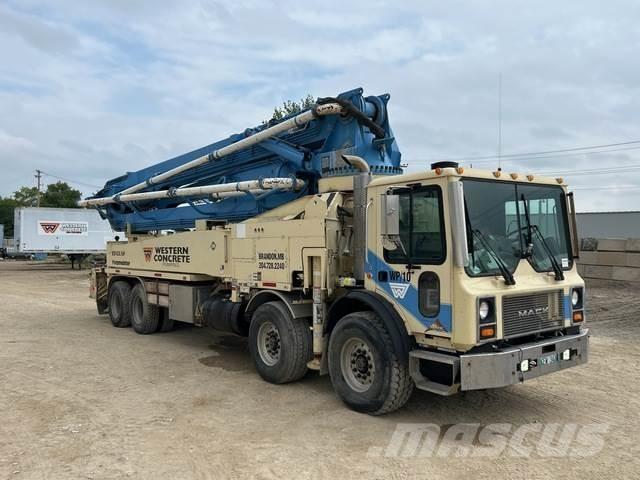 Mack MR Camiões bomba Betão