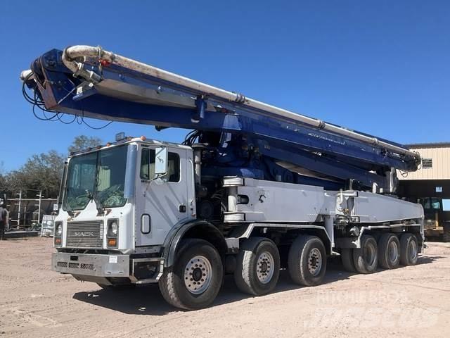 Mack MR688S Camiões bomba Betão