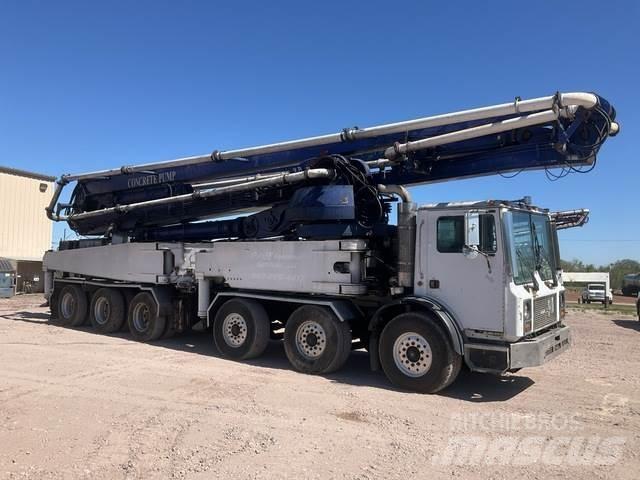 Mack MR688S Camiões bomba Betão