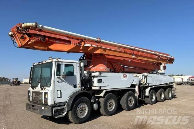 Mack MR688S Camiões bomba Betão