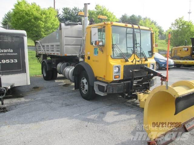 Mack MR690P Lâminas de neve e arados