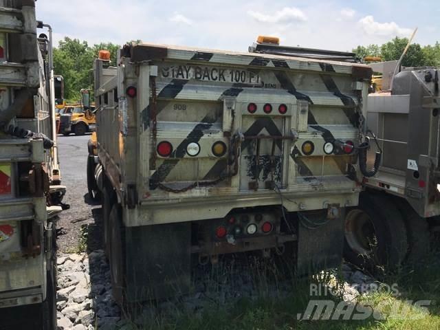 Mack RD600 Lâminas de neve e arados