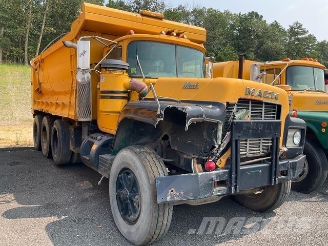 Mack RD686SX Camiões basculantes