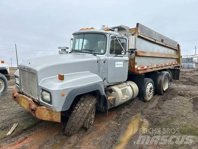 Mack RD688S Camiões basculantes