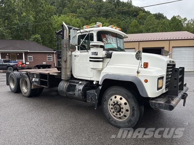 Mack RD688S Camiões estrado/caixa aberta