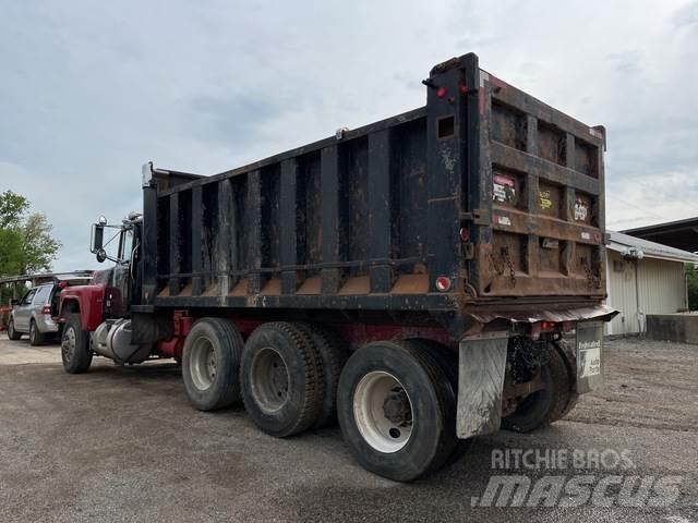 Mack RD690S Camiões basculantes