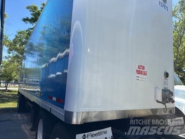 Manac  Reboques de caixa fechada