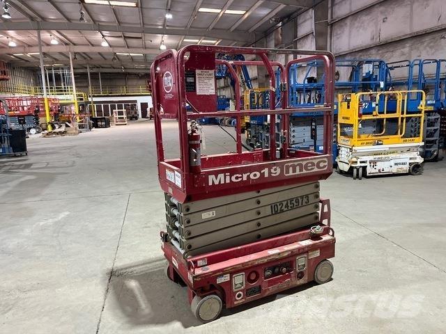 MEC Micro 19 Elevadores de tesoura