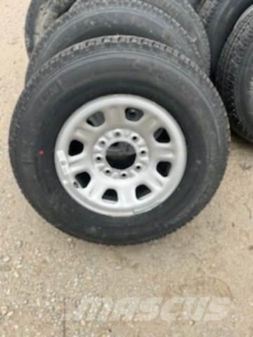 Michelin LTX Pneus, Rodas e Jantes