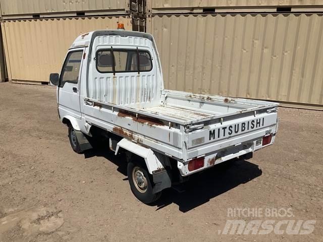 Mitsubishi  Máquinas utilitárias
