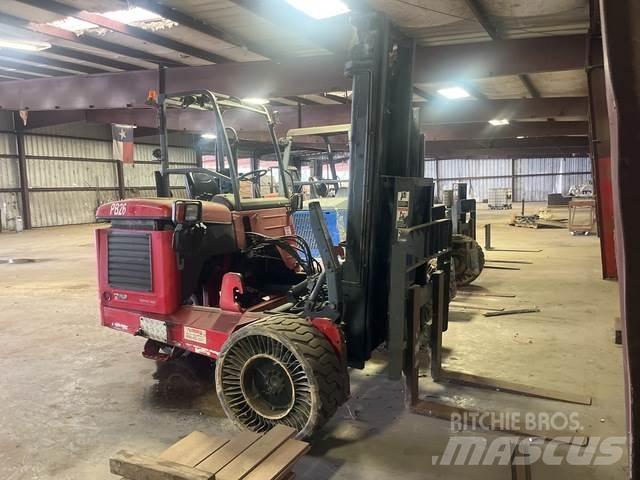 Moffett M55 Empilhadores de montagem em camião