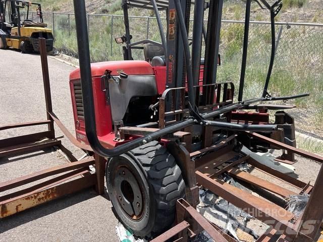 Moffett M55.4 Empilhadores de montagem em camião