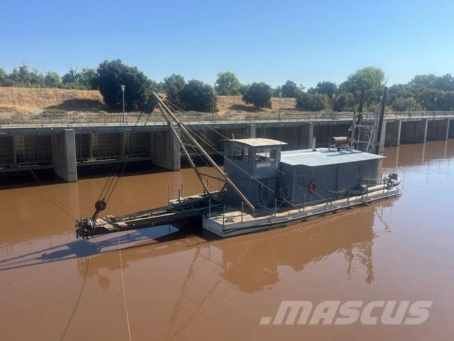  Moore Batelões / barcaças e pontões