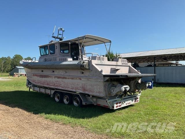  Moose M2-35 Batelões / barcaças e pontões