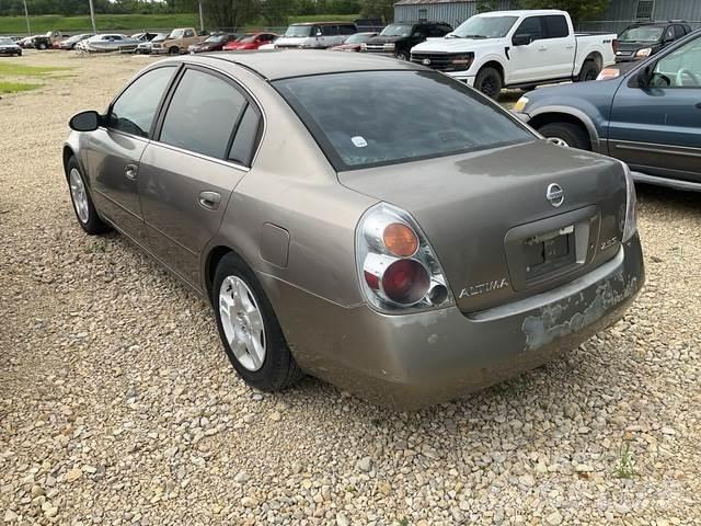 Nissan Altima Carros Ligeiros