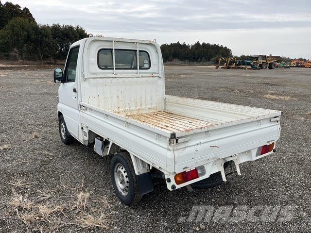 Nissan CLIPPER Construção - Outros
