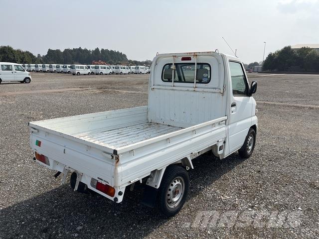 Nissan CLIPPER Construção - Outros

