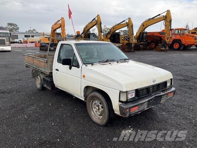 Nissan Navara Pick up de caixa aberta