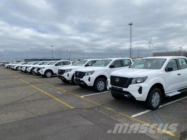 Nissan Navara Outros