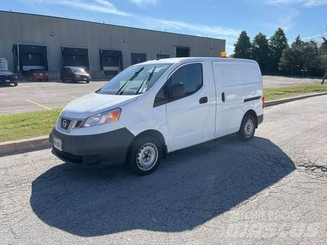Nissan NV200 Carrinhas de caixa fechada