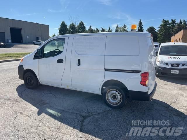 Nissan NV200 Carrinhas de caixa fechada