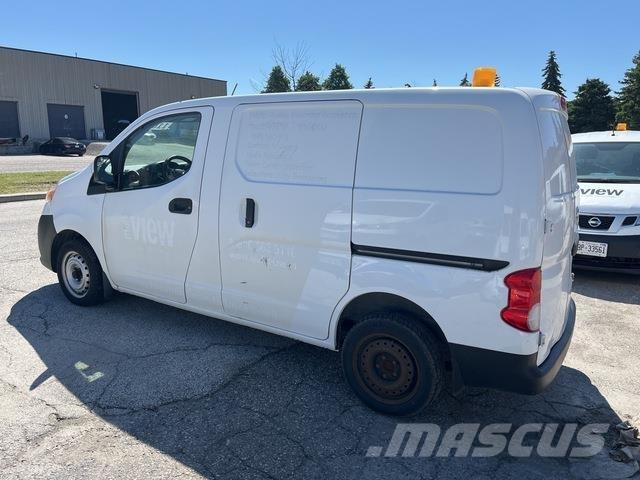 Nissan NV200 Carrinhas de caixa fechada