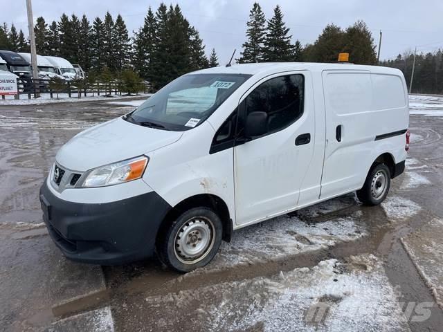 Nissan NV200 Carrinhas de caixa fechada