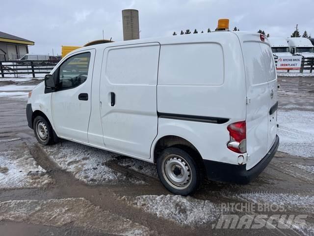 Nissan NV200 Carrinhas de caixa fechada