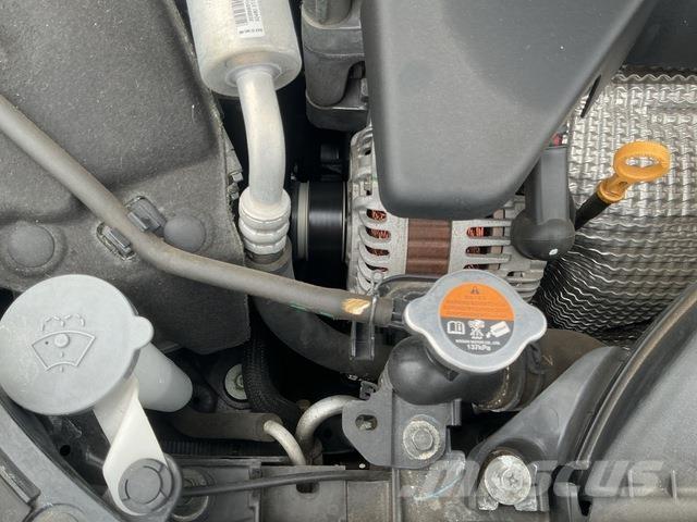 Nissan TEANA Carros Ligeiros