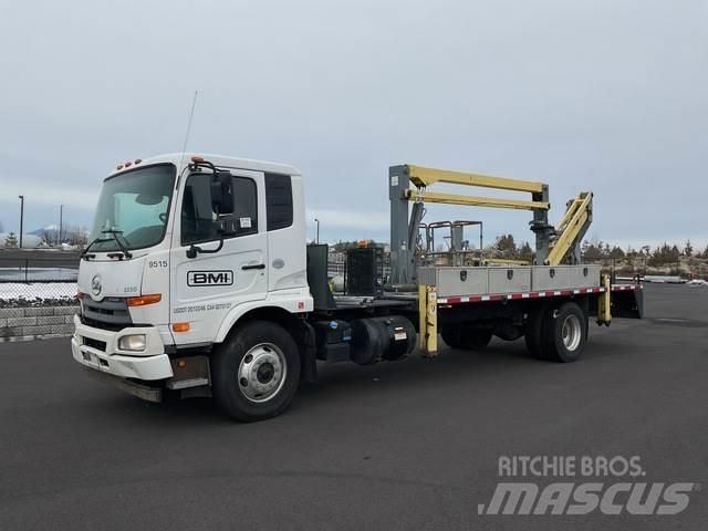 Nissan UD3300 Construção - Outros

