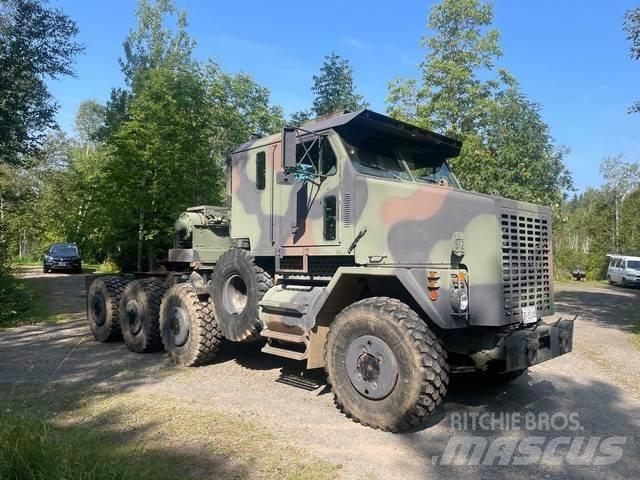 Oshkosh M1070 Tractores (camiões)