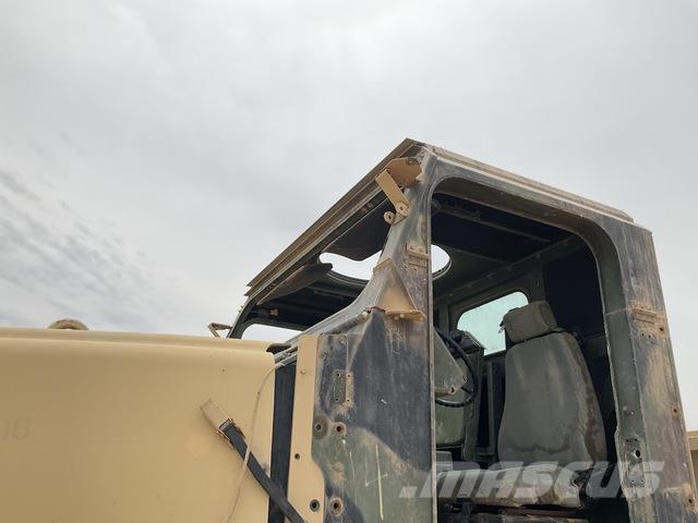 Oshkosh MTVR Camiões de caixa fechada