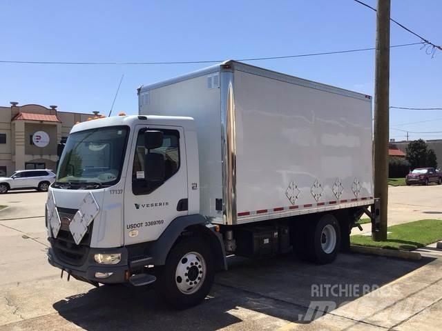 Peterbilt 220 Camiões de caixa fechada