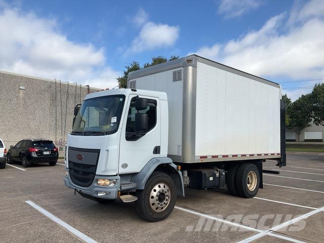 Peterbilt 220 Camiões de caixa fechada