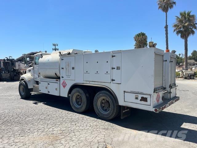 Peterbilt 335 Camiões-cisterna