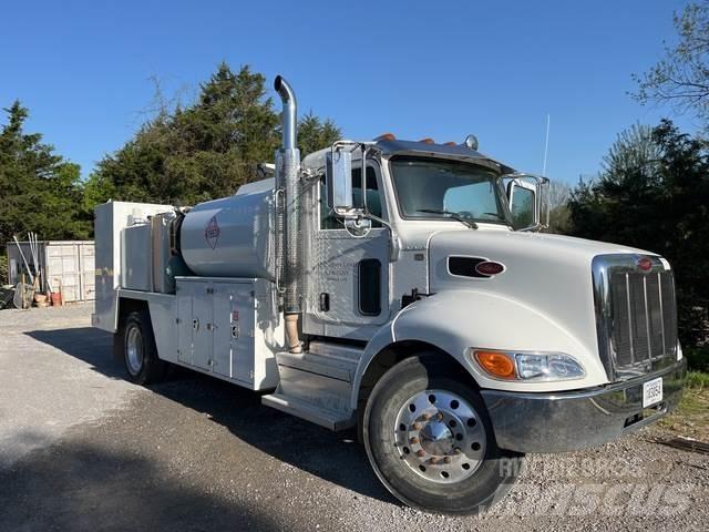 Peterbilt 337 Camiões-cisterna