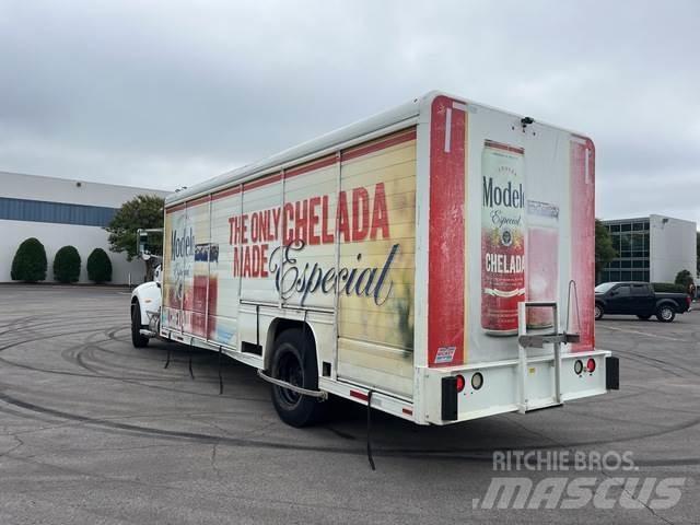 Peterbilt 337 Camiões de entrega de bebidas