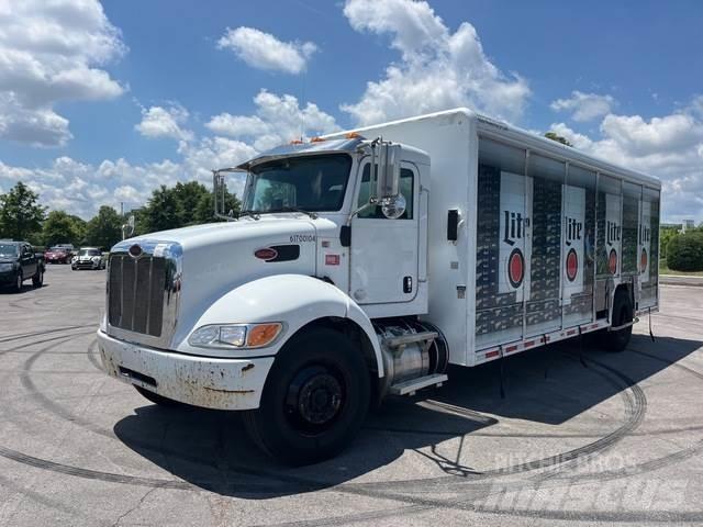 Peterbilt 337 Camiões de entrega de bebidas