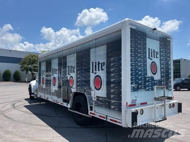 Peterbilt 337 Camiões de entrega de bebidas