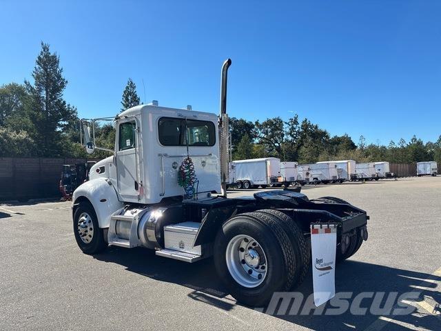 Peterbilt 337 Tractores (camiões)