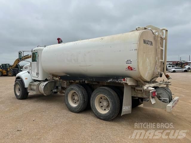 Peterbilt 348 Auto-tanques