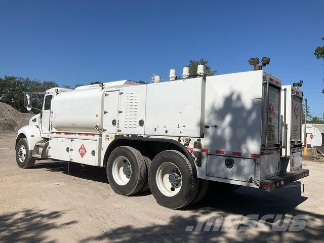 Peterbilt 348 Camiões-cisterna